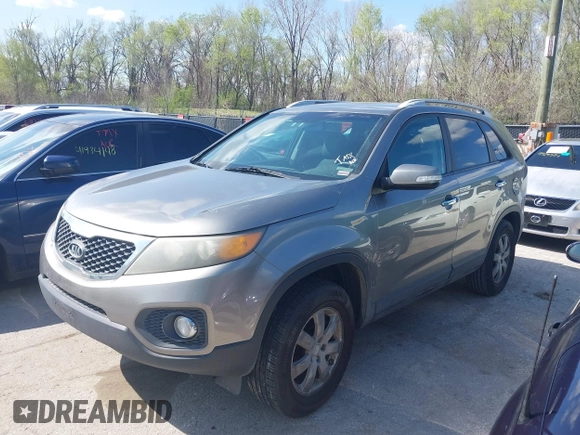 2011 Kia Sorento LX with VIN 5XYKT3A15BG126618, listed as a IAAI auction lot 41929422 with 192,781 mi miles. Bid and sale history available at carsss.com. Image 2.