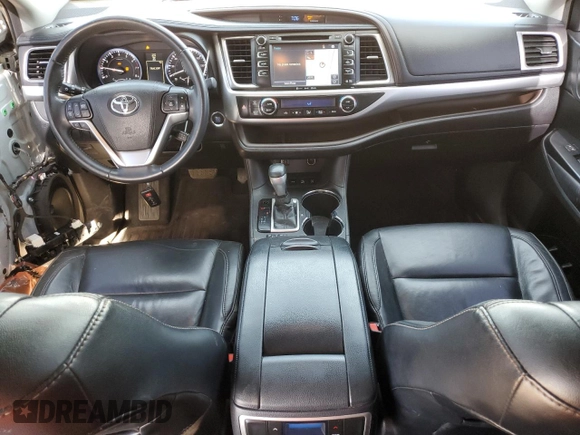 2016 Toyota Highlander XLE z VIN 5TDJKRFH4GS246539, wystawiony jako Copart lot #56583125 z przebiegiem 158 537 mil mil oraz Szkoda całkowita • Salvage title. Historia ofert i sprzedaży dostępna na DreamBid. Obrazek 8.