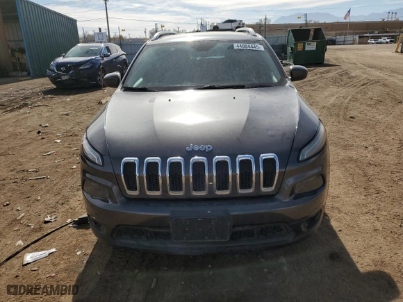 2016 Jeep Cherokee Altitude with VIN 1C4PJMCS9GW254796, listed as a Copart auction lot 44004445 with 96,189 mi miles and Salvage Title. Bid and sale history available at carsss.com. Image 5.