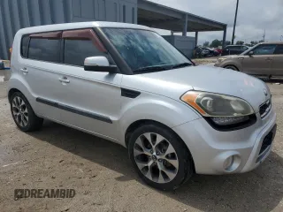 2013 Kia Soul + with VIN KNDJT2A64D7537509, listed as a Copart auction lot 52128315 with 113,890 mi miles and Salvage Title. Bid and sale history available at carsss.com. Image 4.
