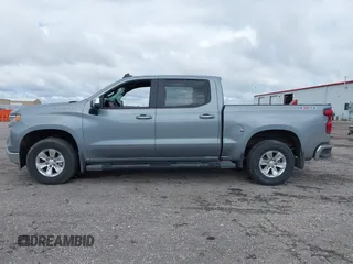 2025 Chevrolet Silverado 1500 LT z VIN 1GCUKDED0SZ216878, wystawiony jako IAAI lot #42435820 z przebiegiem 4 448 mil mil oraz . Historia ofert i sprzedaży dostępna na DreamBid. Obrazek 14.
