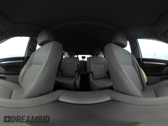 2017 Toyota Highlander XLE with VIN 5TDJZRFH6HS417613, listed as a IAAI auction lot 42440157 with 84,480 mi miles and . Bid and sale history available at DreamBid. Image 18.