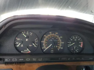 1986 Mercedes-Benz 560 with VIN WDBCA39D7GA259749, listed as a Copart auction lot 70691454 with 186,131 mi miles and Clean Title. Bid and sale history available at DreamBid. Image 9.