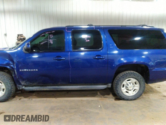 2012 Chevrolet Suburban LS with VIN 1GNWKLEG0CR308322, listed as a IAAI auction lot 41026415 with 89,018 mi miles. Bid and sale history available at carsss.com. Image 14.
