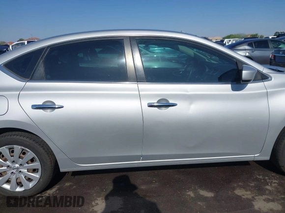 2017 Nissan Sentra S z VIN 3N1AB7AP9HY277592, wystawiony jako IAAI lot #42287903 z przebiegiem 186 876 mil mil oraz . Historia ofert i sprzedaży dostępna na DreamBid. Obrazek 14.