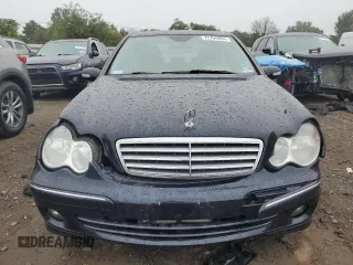 2006 Mercedes-Benz C 280 Luxury with VIN WDBRF92H06F771060, listed as a Copart auction lot 81556694 with 90,410 mi miles and Salvage Title. Bid and sale history available at DreamBid. Image 5.