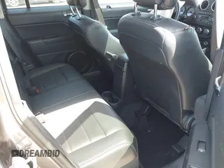2016 Jeep Patriot High Altitude with VIN 1C4NJPFA1GD561631, listed as a IAAI auction lot 42109426 with 112,222 mi miles and . Bid and sale history available at DreamBid. Image 8.