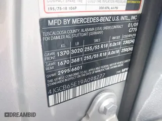2009 Mercedes-Benz R-Class 3.5L with VIN 4JGCB65E19A098277, listed as a IAAI auction lot 41999758 with 148,573 mi miles. Bid and sale history available at carsss.com. Image 9.