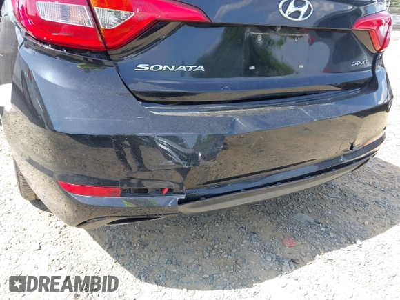 2015 Hyundai Sonata Limited with VIN 5NPE34AF5FH225582, listed as a IAAI auction lot 42155680 with 144,630 mi miles and . Bid and sale history available at carsss.com. Image 6.