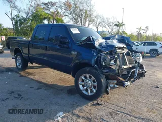 2005 Ford F-250 XL z VIN 1FTSW21505ED04887, wystawiony jako IAAI lot #41487895 z przebiegiem 175 414 mil mil oraz . Historia ofert i sprzedaży dostępna na DreamBid. Obrazek 1.