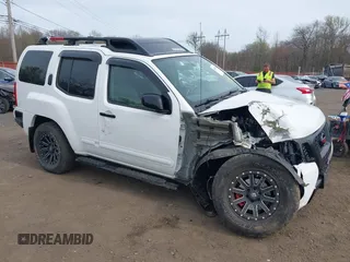 2011 Nissan Xterra S z VIN 5N1AN0NW6BC502933, wystawiony jako IAAI lot #42070018 z przebiegiem 97 988 mil mil oraz . Historia ofert i sprzedaży dostępna na DreamBid. Obrazek 18.