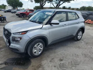 2022 Hyundai Venue SE z VIN KMHRB8A34NU146857, wystawiony jako Copart lot #55453115 z przebiegiem 21 106 mil mil oraz Nie do naprawy • Non repairable. Historia ofert i sprzedaży dostępna na DreamBid. Obrazek 1.