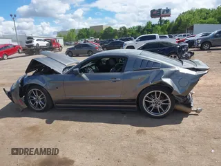 2013 Ford Mustang V6 с VIN 1ZVBP8AM7D5262785, выставлен на аукционе IAAI как лот 42198749 с пробегом 95 513 миль миль и . История ставок и продаж доступна на DreamBid. Изображение 14.