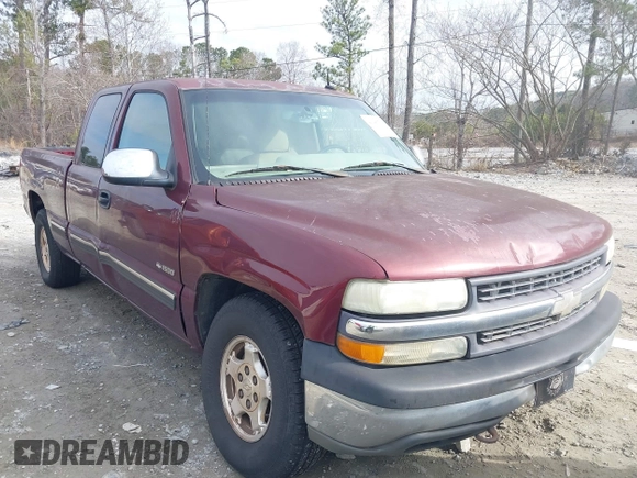 2002 Chevrolet Silverado 1500 LT with VIN 2GCEK19T021400263, listed as a IAAI auction lot 41487311 with 380,441 mi miles. Bid and sale history available at carsss.com. Image 1.
