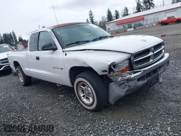 1997 Dodge Dakota with VIN 1B7GL23X8VS159578, listed as a IAAI auction lot 41778315 with 89,750 mi miles. Bid and sale history available at carsss.com. Image 1.