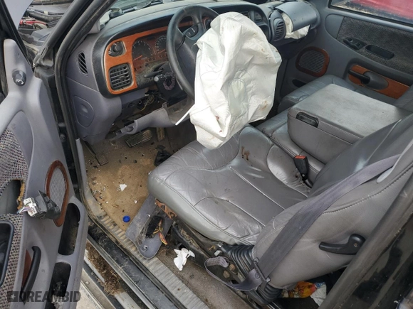 1998 Dodge Ram 1500 with VIN 3B7HC12Z1WG110667, listed as a Copart auction lot 72614284 with 43,775 mi miles and Salvage Title. Bid and sale history available at carsss.com. Image 8.
