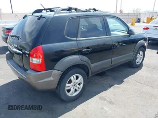 2006 Hyundai Tucson GLS with VIN KM8JN12D06U366159, listed as a IAAI auction lot 41981578 with 231,315 mi miles. Bid and sale history available at carsss.com. Image 4.