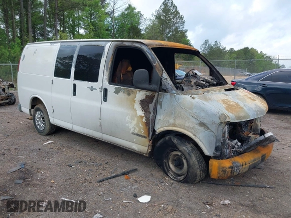 2000 GMC Savana z VIN 1GTEG15W1Y1142853, wystawiony jako IAAI lot #41930619 z przebiegiem Nie podano mil oraz . Historia ofert i sprzedaży dostępna na DreamBid. Obrazek 1.