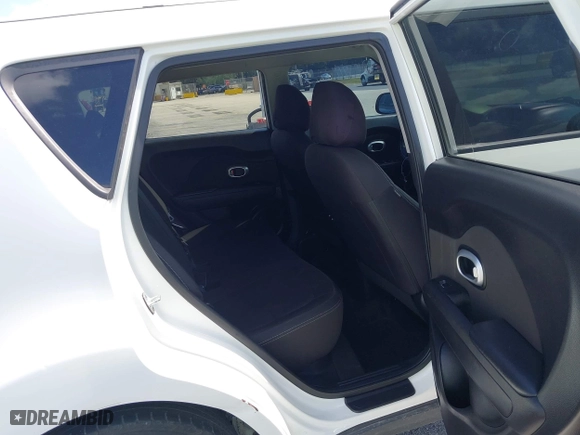 2018 Kia Soul with VIN KNDJN2A24J7892859, listed as a IAAI auction lot 42115097 with 121,427 mi miles. Bid and sale history available at carsss.com. Image 8.