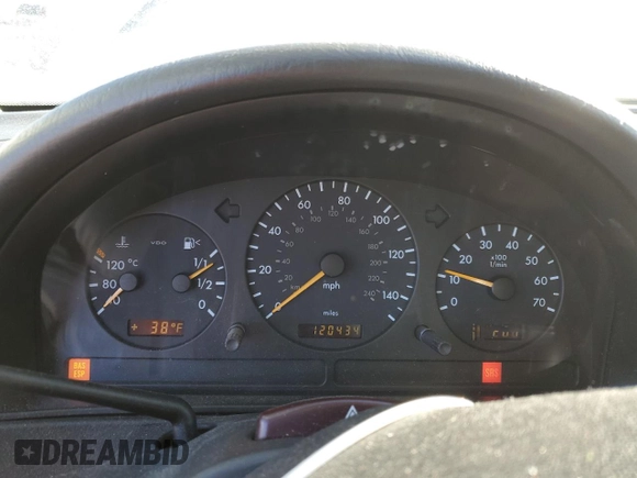2002 Mercedes-Benz M-Class with VIN 4JGAB75E12A331867, listed as a Copart auction lot 42372375 with 120,434 mi miles and Salvage Title. Bid and sale history available at carsss.com. Image 9.
