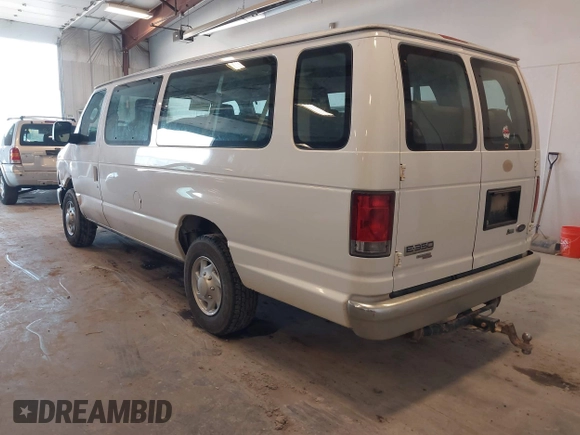 2014 Ford Econoline Passenger XL с VIN 1FBSS3BL8EDB04056, выставлен на аукционе IAAI как лот 42081622 с пробегом 221 749 миль миль и . История ставок и продаж доступна на DreamBid. Изображение 3.
