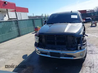 2017 Ram 1500 Big Horn z VIN 3C6RR7LT6HG522612, wystawiony jako IAAI lot #41761830 z przebiegiem 117 480 mil mil oraz . Historia ofert i sprzedaży dostępna na DreamBid. Obrazek 13.