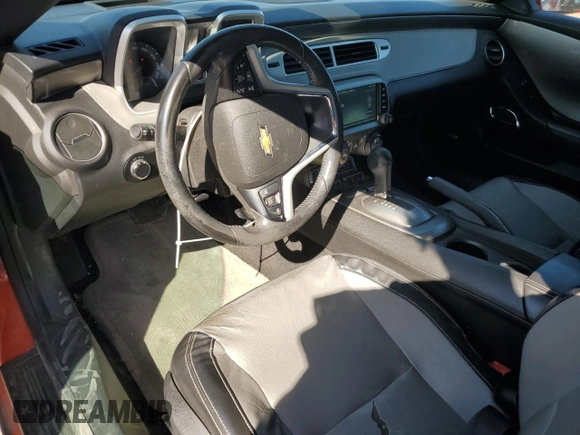 2013 Chevrolet Camaro LT z VIN 2G1FC3D3XD9222136, wystawiony jako Copart lot #48553255 z przebiegiem 51 626 mil mil oraz Szkoda całkowita • Salvage title. Historia ofert i sprzedaży dostępna na DreamBid. Obrazek 8.