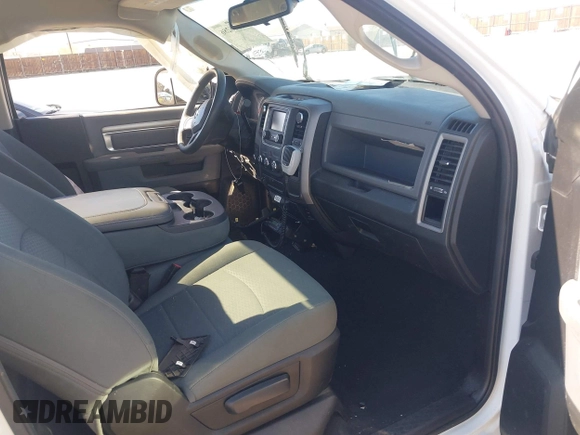 2015 Ram 1500 Tradesman with VIN 3C6JR7DT7FG584979, listed as a IAAI auction lot 41886286 with 60,982 mi miles and . Bid and sale history available at DreamBid. Image 5.