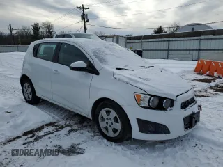 2016 Chevrolet Sonic LS z VIN 1G1JA6SH6G4105225, wystawiony jako Copart lot #89131055 z przebiegiem 112 365 mil mil oraz Szkoda całkowita • Salvage title. Historia ofert i sprzedaży dostępna na DreamBid. Obrazek 4.