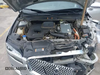 2017 Lincoln MKZ Hybrid Premiere с VIN 3LN6L5KU1HR603061, выставлен на аукционе IAAI как лот 42469955 с пробегом 197 325 миль миль и . История ставок и продаж доступна на DreamBid. Изображение 10.