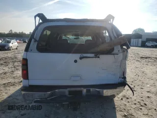 2005 Chevrolet Suburban LT with VIN 1GNEC16ZX5J126268, listed as a Copart auction lot 59576855 with 352,795 mi miles and Salvage title. Bid and sale history available at DreamBid. Image 6.
