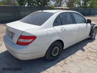 2009 Mercedes-Benz C-Class 3.0L Sport with VIN WDDGF54X09R046749, listed as a IAAI auction lot 41881194 with 253,785 mi miles. Bid and sale history available at carsss.com. Image 4.