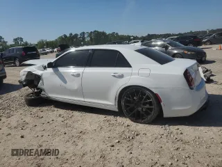 2021 Chrysler 300 S z VIN 2C3CCABG4MH554460, wystawiony jako Copart lot #52390045 z przebiegiem 80 866 mil mil oraz Szkoda całkowita • Salvage title. Historia ofert i sprzedaży dostępna na DreamBid. Obrazek 2.