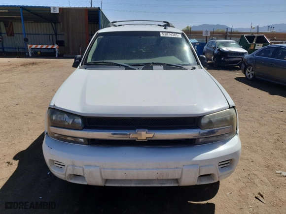 2005 Chevrolet TrailBlazer LS with VIN 1GNET16S856187009, listed as a Copart auction lot 53874385 with 203,918 mi miles and Clean Title. Bid and sale history available at carsss.com. Image 5.