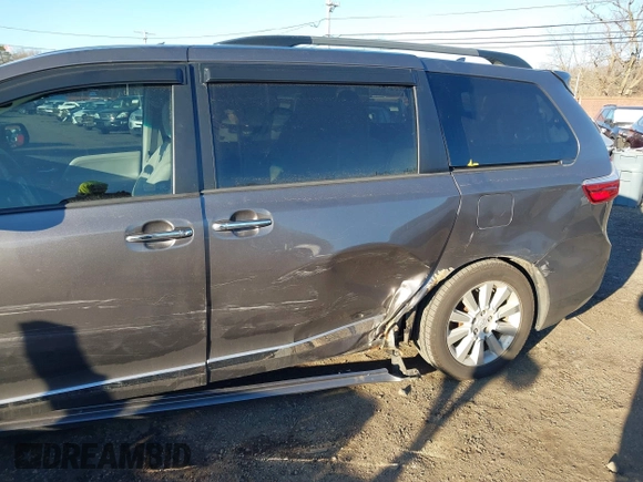 2015 Toyota Sienna Ltd with VIN 5TDDK3DC5FS096649, listed as a IAAI auction lot 41292478 with 234,298 mi miles. Bid and sale history available at carsss.com. Image 6.