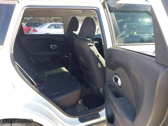 2014 Kia Soul with VIN KNDJN2A21E7001514, listed as a IAAI auction lot 41139789 with NaN miles. Bid and sale history available at carsss.com. Image 8.