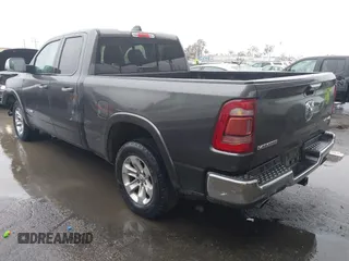 2019 Ram 1500 Laramie with VIN 1C6SRFDTXKN605257, listed as a IAAI auction lot 41562139 with 89,303 mi miles. Bid and sale history available at carsss.com. Image 3.