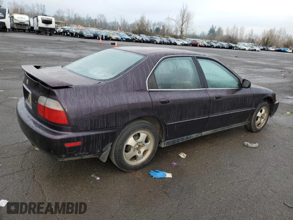 1997 Honda Accord Special Edition with VIN 1HGCD560XVA164252, listed as a Copart auction lot 85603154 with 362,795 mi miles and Salvage Title. Bid and sale history available at carsss.com. Image 3.