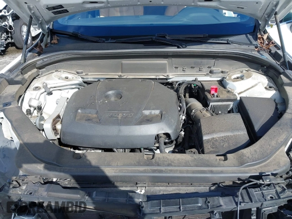2019 Volvo XC60 Momentum with VIN LYV102DK8KB255769, listed as a IAAI auction lot 41573224 with 45,249 mi miles and . Bid and sale history available at DreamBid. Image 10.