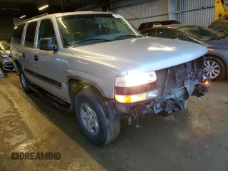 2005 Chevrolet Suburban LS z VIN 3GNEC16Z85G106604, wystawiony jako Copart lot #84952804 z przebiegiem 259 848 mil mil oraz Szkoda całkowita • Salvage title. Historia ofert i sprzedaży dostępna na DreamBid. Obrazek 4.