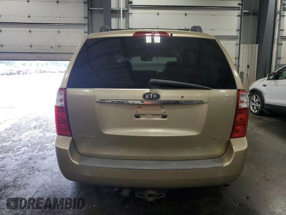 2006 Kia Sedona LX with VIN KNDMB233666082464, listed as a Copart auction lot 69070644 with 244,445 mi miles and Salvage Title. Bid and sale history available at carsss.com. Image 6.