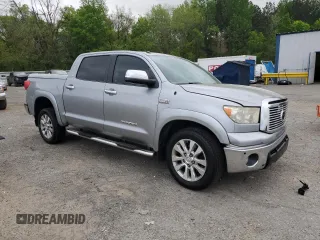 2013 Toyota Tundra Limited z VIN 5TFFY5F18DX136180, wystawiony jako Copart lot #51525745 z przebiegiem Nie podano mil oraz Szkoda całkowita • Salvage title. Historia ofert i sprzedaży dostępna na DreamBid. Obrazek 4.