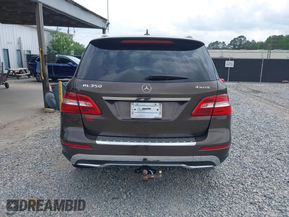 2013 Mercedes-Benz M ML 350 with VIN 4JGDA5HB4DA244103, listed as a IAAI auction lot 42106199 with 145,464 mi miles. Bid and sale history available at carsss.com. Image 16.