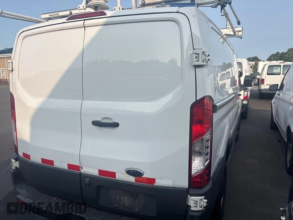 2017 Ford Transit с VIN 1FTYR1YM7HKA85280, выставлен на аукционе IAAI как лот 42617671 с пробегом 180 198 миль миль и . История ставок и продаж доступна на DreamBid. Изображение 7.