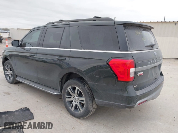 2023 Ford Expedition XLT with VIN 1FMJU1H85PEA53844, listed as a IAAI auction lot 41622752 with 54,178 mi miles. Bid and sale history available at carsss.com. Image 3.