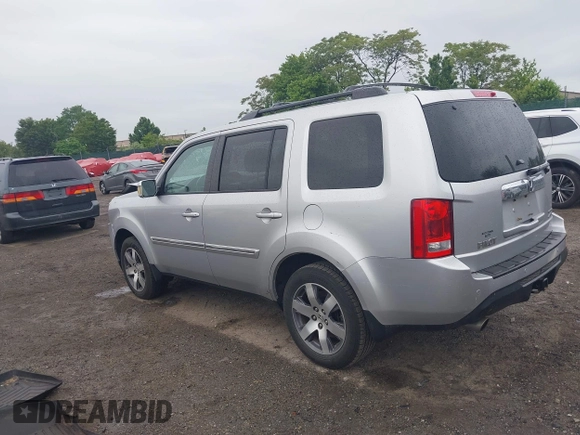 2013 Honda Pilot Touring z VIN 5FNYF4H96DB051005, wystawiony jako IAAI lot #42211189 z przebiegiem 215 594 mil mil oraz . Historia ofert i sprzedaży dostępna na DreamBid. Obrazek 3.