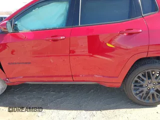 2022 Jeep Compass High Altitude with VIN 3C4NJDCB0NT161451, listed as a IAAI auction lot 41576282 with 96,250 mi miles and . Bid and sale history available at DreamBid. Image 14.