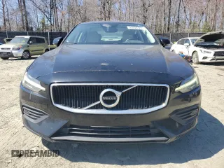 2019 Volvo S60 Momentum with VIN 7JR102FKXKG005713, listed as a Copart auction lot 49808125 with 52,246 mi miles and Salvage Title. Bid and sale history available at carsss.com. Image 5.