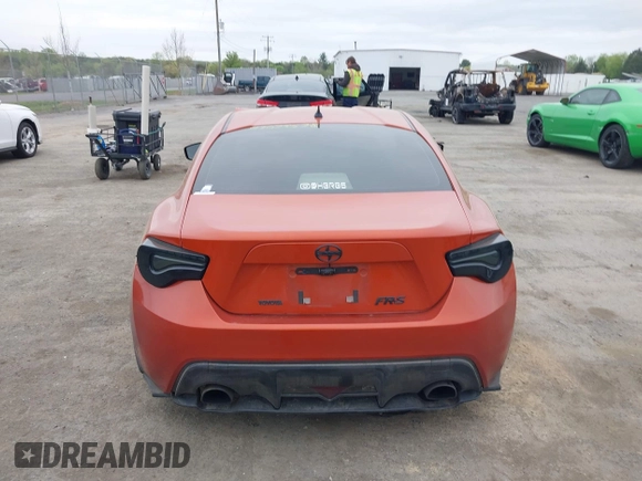 2014 Scion FR-S z VIN JF1ZNAA16E9703911, wystawiony jako IAAI lot #42079578 z przebiegiem 95 754 mil mil oraz . Historia ofert i sprzedaży dostępna na DreamBid. Obrazek 16.