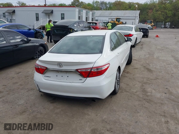 2017 Toyota Camry XLE z VIN 4T1BF1FK4HU323862, wystawiony jako IAAI lot #42066574 z przebiegiem 66 045 mil mil oraz . Historia ofert i sprzedaży dostępna na DreamBid. Obrazek 4.